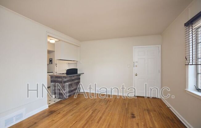 1347 BRIARWOOD DR NE