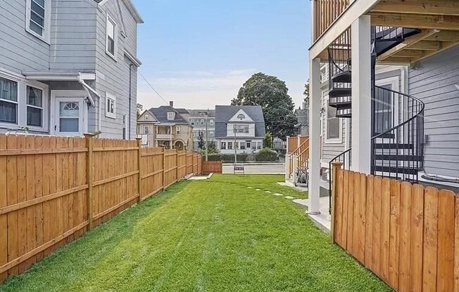 19 WARNER ST