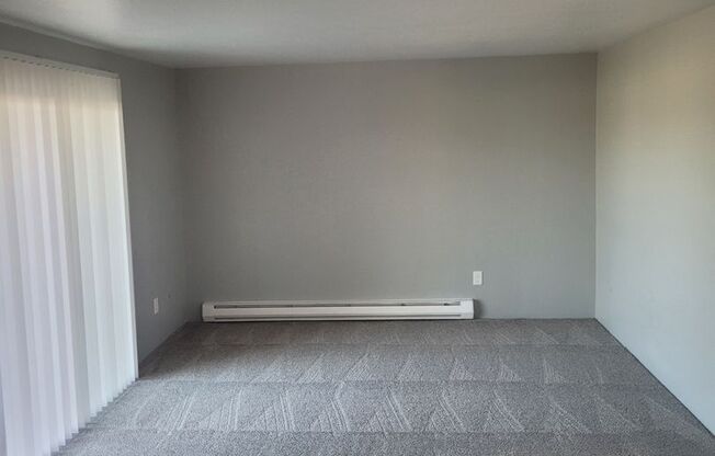 2 beds, 1 bath, 867 sqft, $1,275, Unit 601 C104