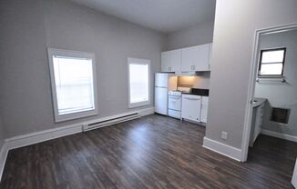 Studio, 1 bath, $895, Unit 1518 B