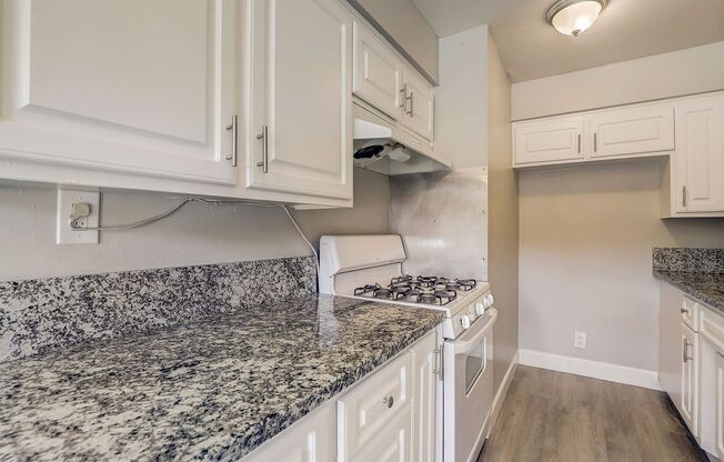 2 beds, 1 bath, 850 sqft, $1,495