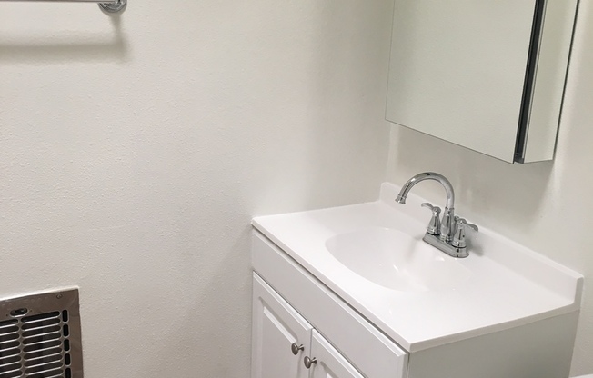 Studio, 1 bath, $1,425, Unit 54