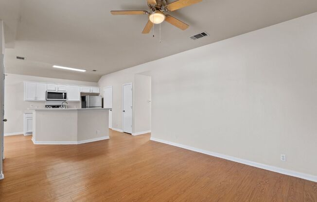 3301 El Salido Parkway, Unit 621