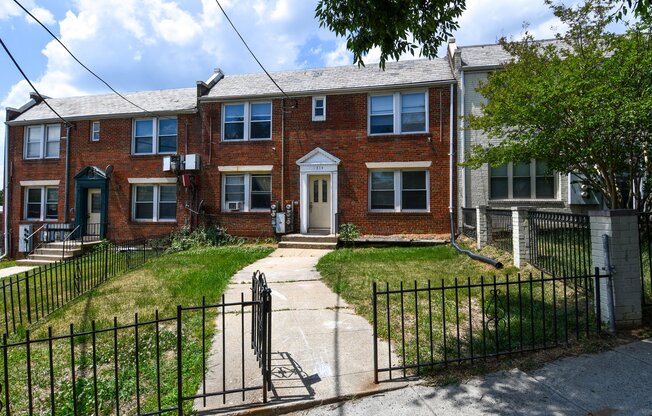 1314 DOWNING PL NE