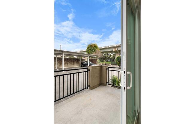 1 bed, 1 bath, 580 sqft, $1,995