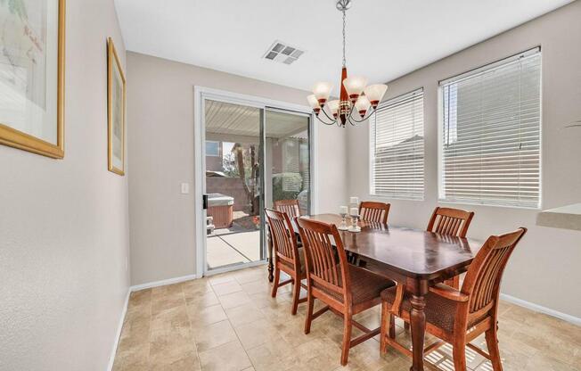 2429 CRANE CT