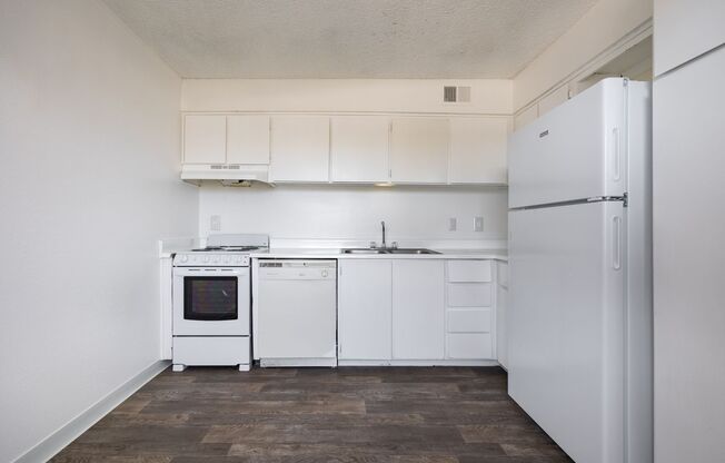 2 beds, 1 bath, 780 sqft, $1,149, Unit 11502