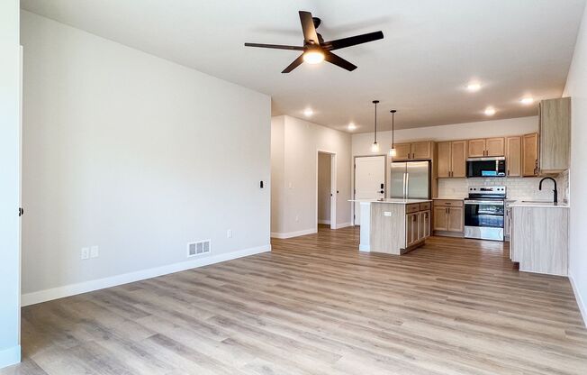 2 beds, 2 baths, 1,178 sqft, $2,200, Unit SC 1408-111
