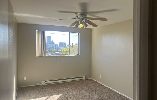 1 bed, 1 bath, 646 sqft, $1,450, Unit 704