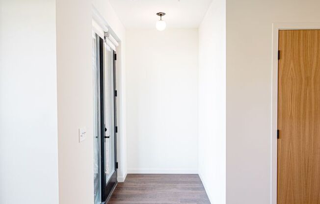2 beds, 1.5 baths, 1,116 sqft, $2,695, Unit 103