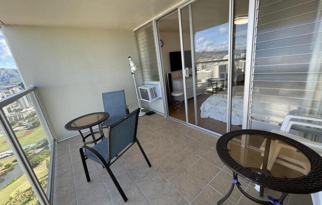 1 bed, 1 bath, 420 sqft, $2,080