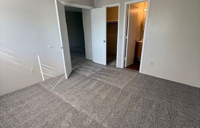 2 beds, 2 baths, 856 sqft, $869, Unit 2726-1203