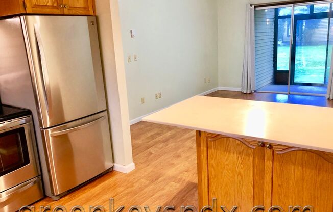 3 beds, 1 bath, $1,795, Unit Unit 55