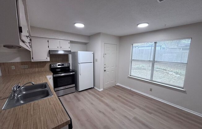 ANDX PROPS, LLC  4 (3411 Dunliegh Dr)