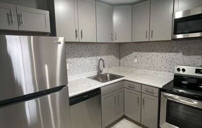 1 bed, 1 bath, $1,275, Unit Unit 208