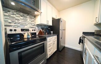 1 bed, 1 bath, 600 sqft, $2,295, Unit 2