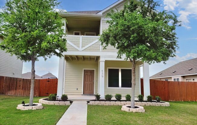 Stunning 3-Bedroom Home in Leander! Available Mid-June!