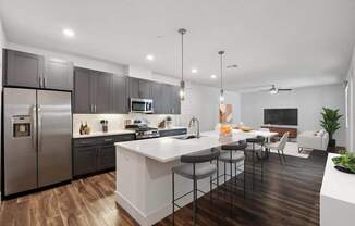 Welcome Home to Luxury at The Scottsdale Grand