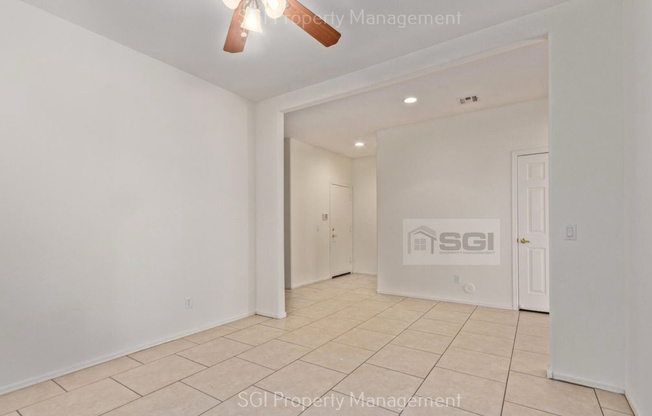 6414 S 72 LN