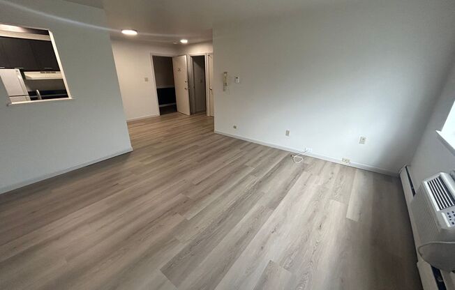 1 bed, 1 bath, $995, Unit 347