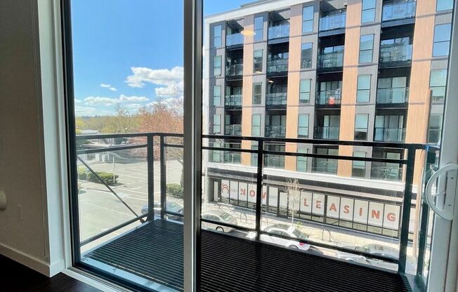 1 bed, 1 bath, 674 sqft, $2,445, Unit 310