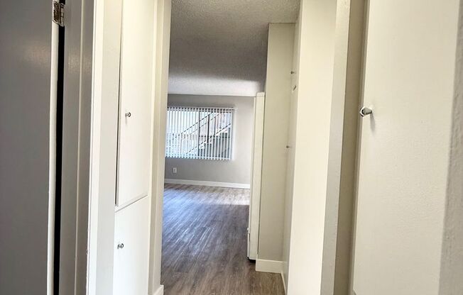 2 beds, 1 bath, 800 sqft, $2,395, Unit 3630 03