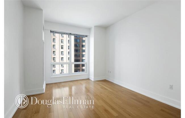 1 bed, 1 bath, 667 sqft, $4,200, Unit 7E