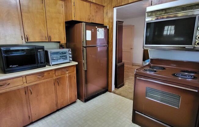 2-bedroom, 1-bath Furnished