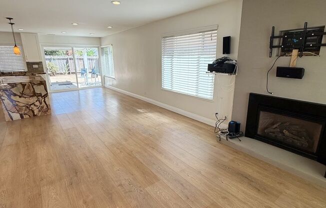 Beautifully Upgraded 4 Bed/2 Bath Single-Level Home in Mira Mesa!