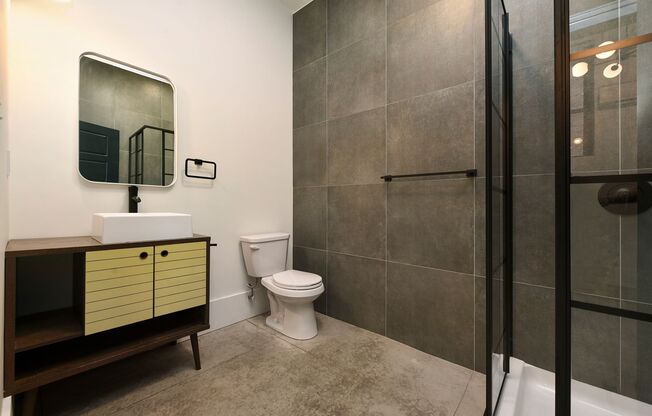 1 bed, 1 bath, 400 sqft, $1,275, Unit Schwab Industrial-004