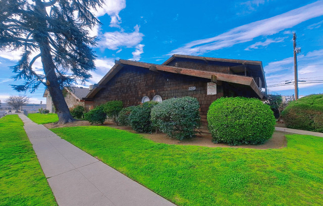 3749 N. Abby