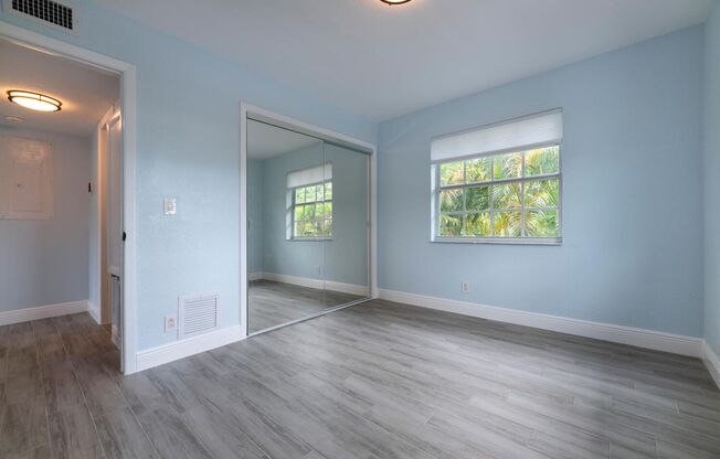 5207 N Flagler Drive