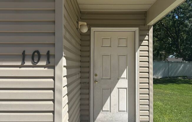 128 Hunter Court - 4 Units