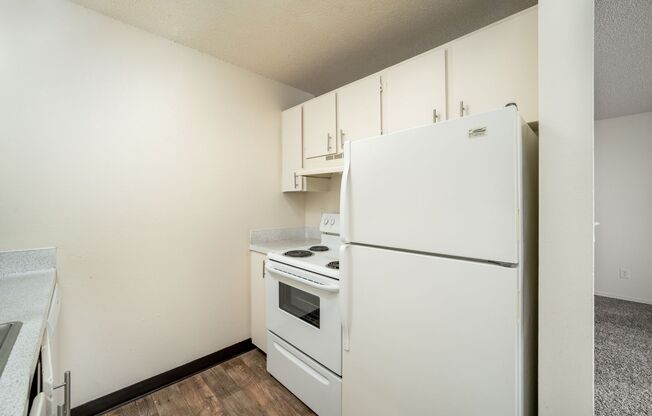 1 bed, 1 bath, 620 sqft, $1,195, Unit 25