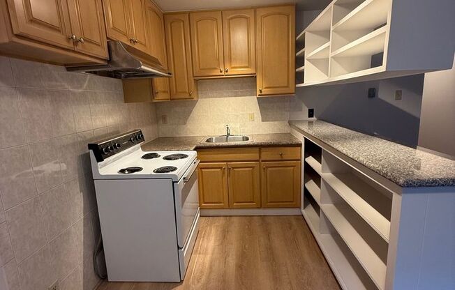 1 bed, 1 bath, $2,900, Unit #7