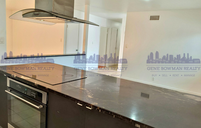 2409–2413 Fleetwood St