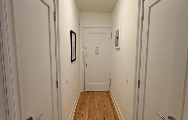 1 bed, 1 bath, $4,200, Unit 6G