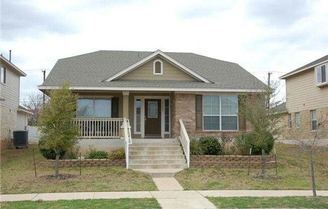$2,025 – 3 Bed / 2 Bath Home with Study in Highland Park, Pflugerville: Spacious Master Suite, Island Kitchen, and Fenced Backyard!