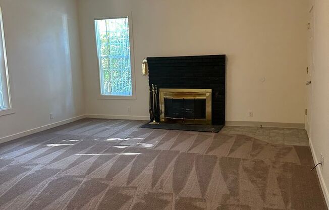 3 beds, 1 bath, 1,500 sqft, $1,895, Unit HOME