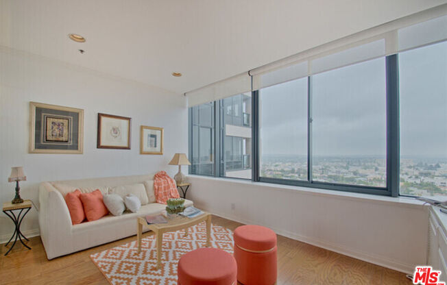 2 beds, 3 baths, 2,445 sqft, $12,000, Unit 1001