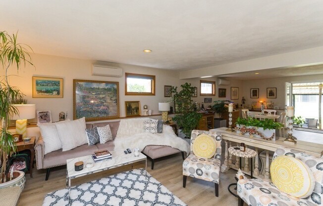 9 CLINTON RD