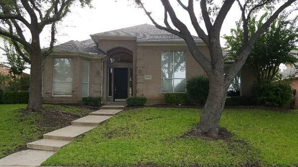 8609 BERWICK DR