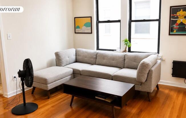 34 22 28 ST