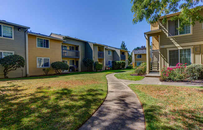 Apartments Near Orenco, Commons at Hawthorn Village