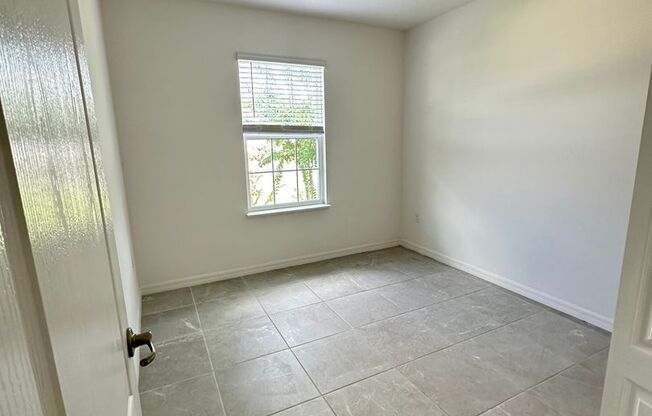 Spacious 4 Bedroom in Marion Oaks