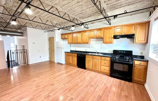 One Bed, One Bath Apartment in the Heart of Lawrenceville - Central AC, In-Unit Laundry - Available Immediately!