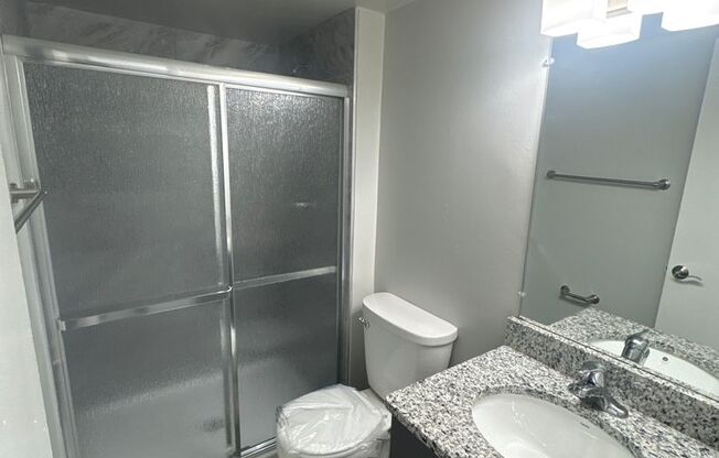 3 beds, 2 baths, 1,300 sqft, $2,440, Unit 3331 #103