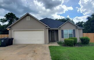 3BR/2BA Just Minutes from MAFB!