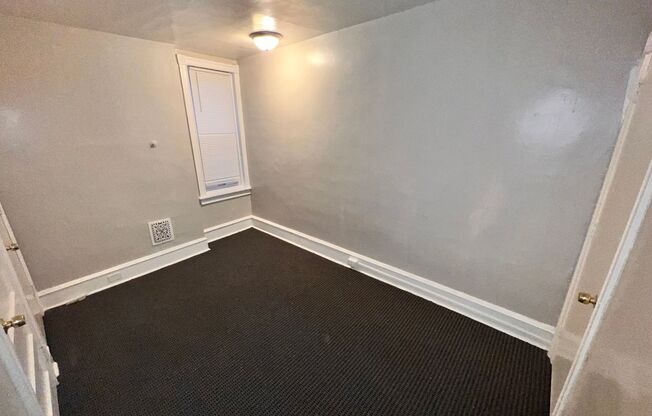 3 beds, 1 bath, $1,350