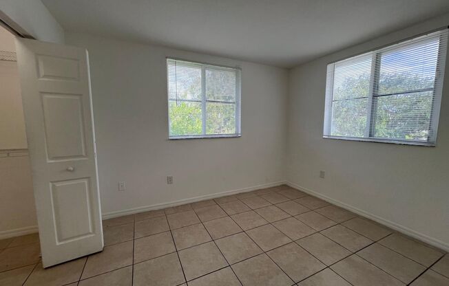 3 beds, 2 baths, 1,079 sqft, $2,700, Unit 13770-301